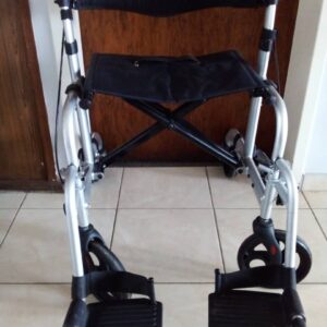 #8921 Liggewig Rolstoel Waarde N$3000