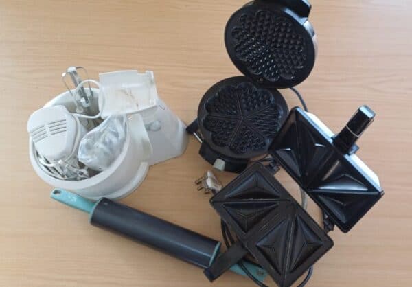 #0715 Secondhand Toaster,waffle toaster, mixer, baking roller combo