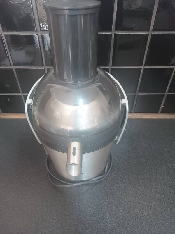#9821 - Phillips Juicer