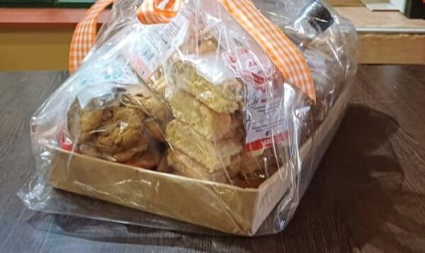 #0763 Hamper met Koekies, Beskuit & Stroop - Image 2