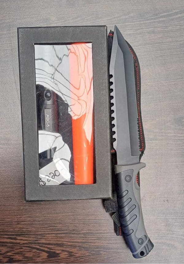 #0832 Hunting Knive & Flashlight