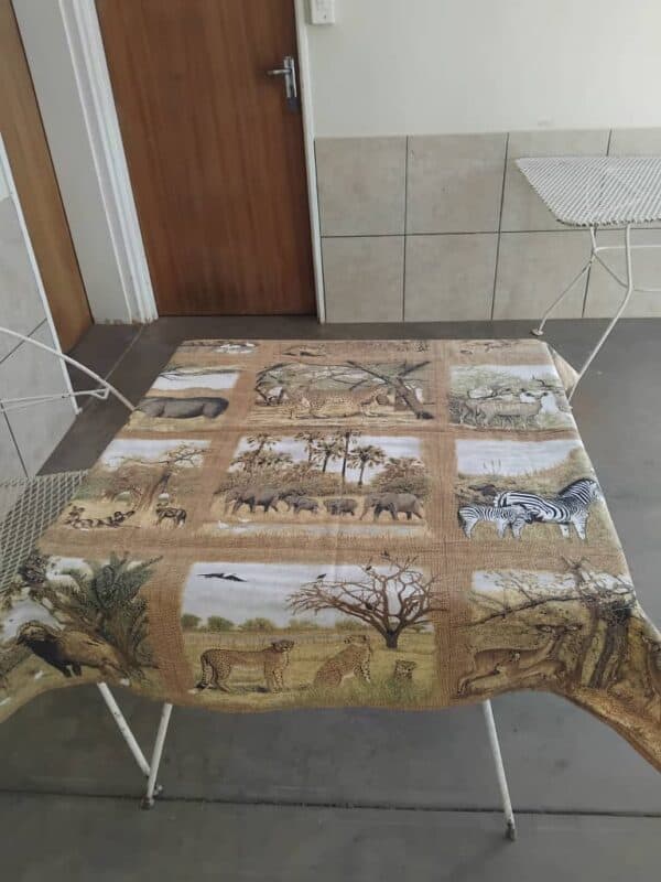 #9823 Tuin Stel Tafeldoek