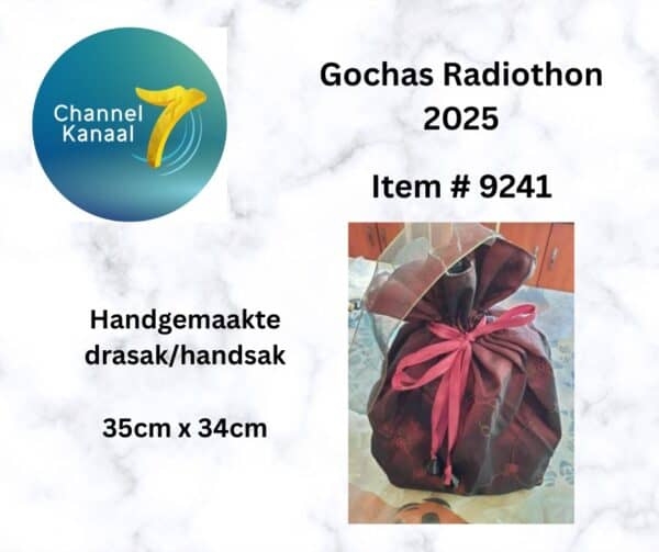 # 9241 - Handgemaakte drasak / handsak (35cm x 34cm)
