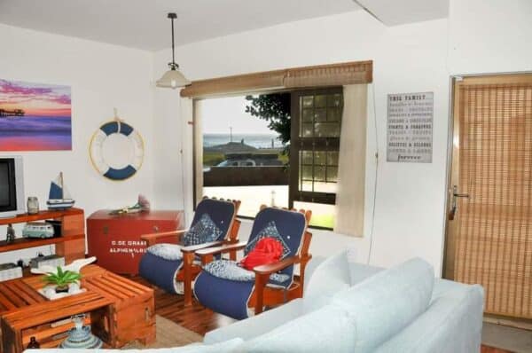 #8668 2 nagte vir 4 persone akkomodasie by Marleen Park Swakopmund met see uitsig.