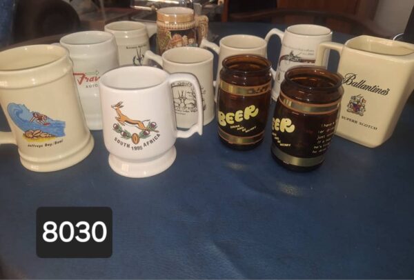 #8030  Versameling van 11 bier bekers N$ 500