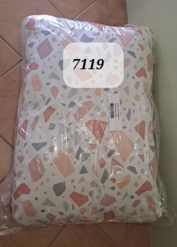 #7119 Honde Bed Kussing