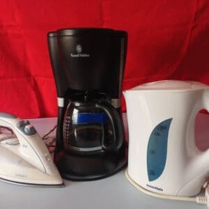 #3533 Ketel , strykyster en koffiemasjien - tweedehands