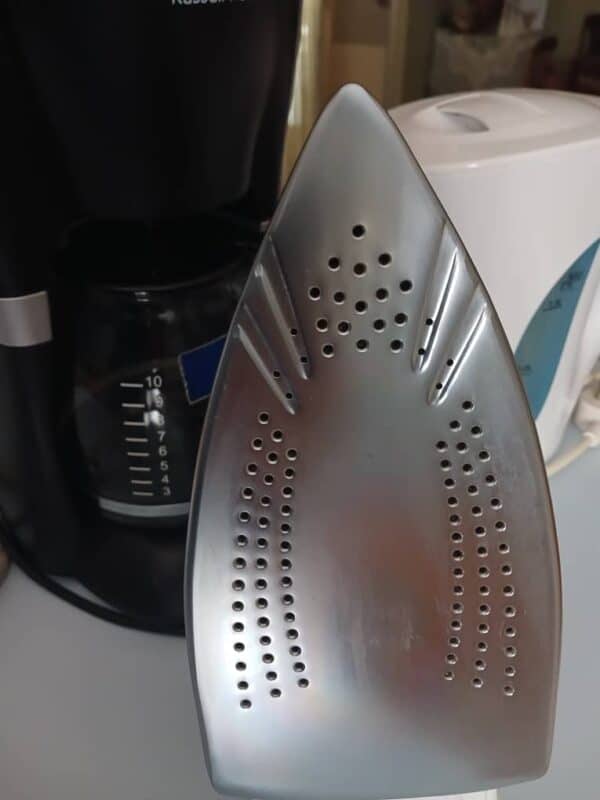 #3533 Ketel , strykyster en koffiemasjien - tweedehands - Image 2