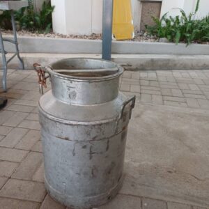 #8653 Melk kan 40L