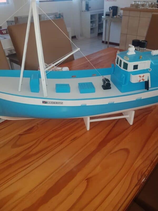 #4112 Boot - Luderitz aandenking