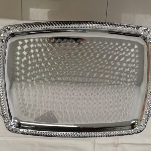 #1722 Silwer skinkbord (Gbs)
