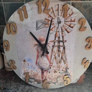 #3519 Hout Muurhorlosie